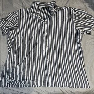 Kenneth Cole Button down